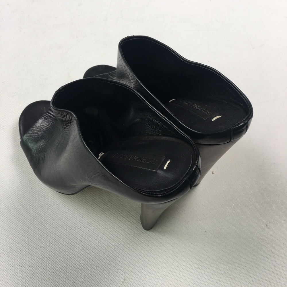 BCBG Womens Black Heels 5.5B C87 - Picture 4 of 6